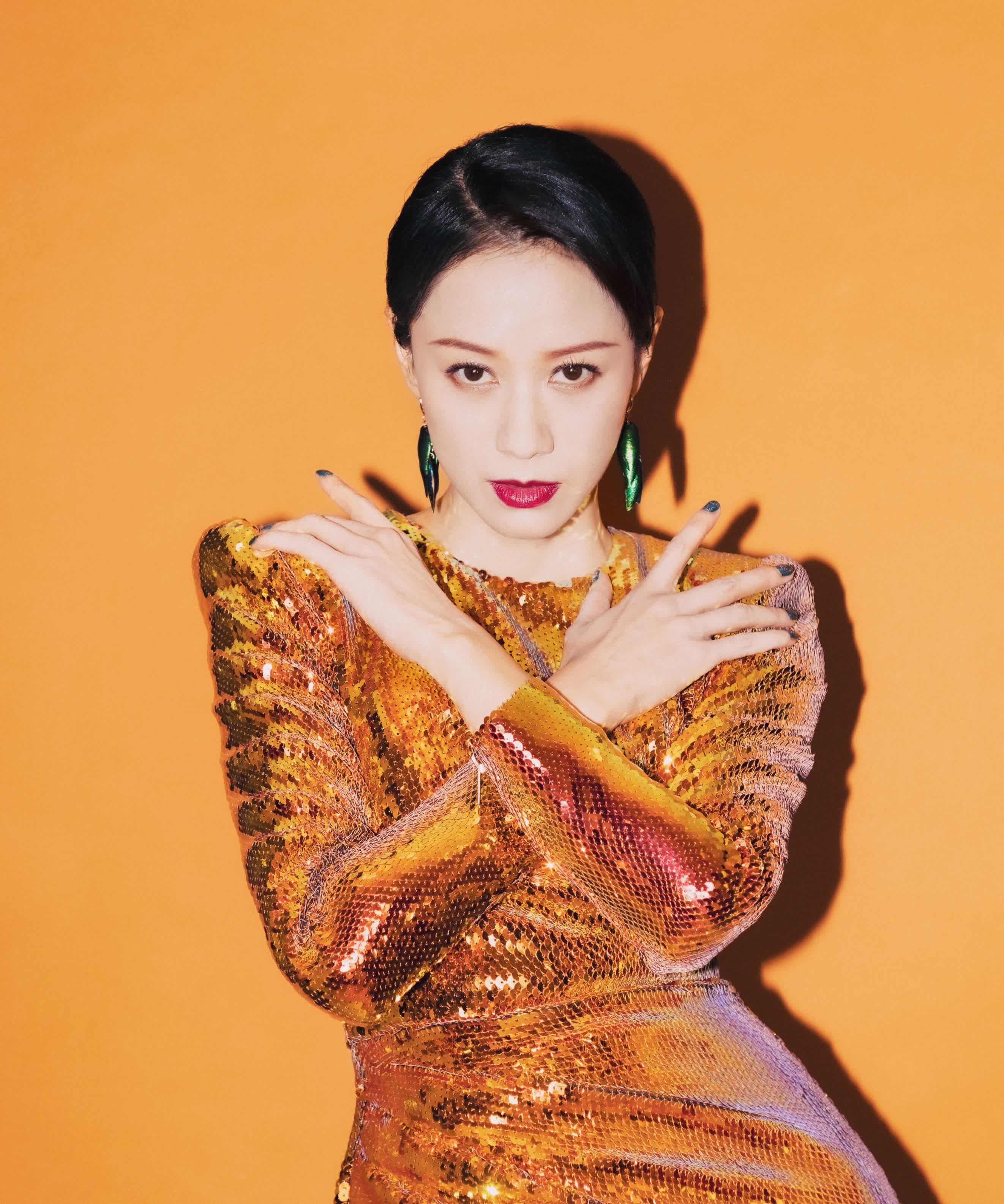 女王归来(娱乐圈之女王归来)